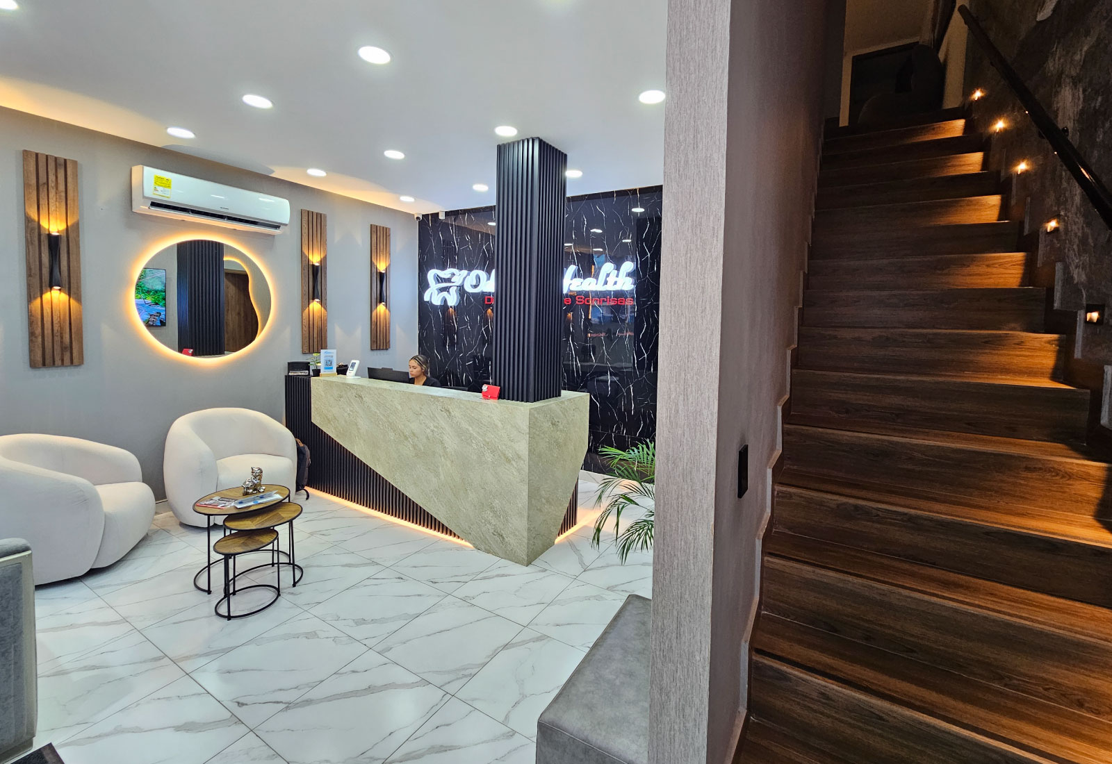 Área de recepción y espera de Odonto Health